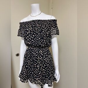 NWT (Francesca’s) Blue Rain Romper - Size M